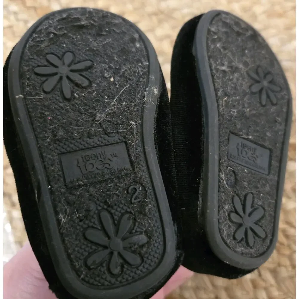 Teeny Toes good preowned